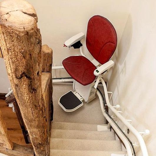 Silla Salvaescalera Electrica Curva Para Subir Escaleras para Personas con Discapacidad o Personas Mayores - Vitalefy