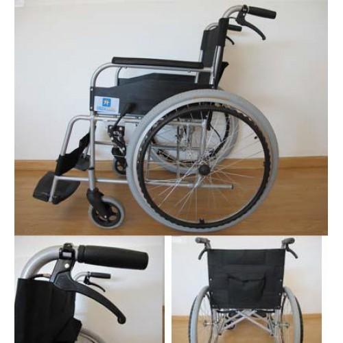 Silla De Ruedas De Aluminio Economica 44 Cm Gris Neumatica Y Brazos Fijos R.D. 6 Pulg R.T. 22 Pulg - Vitalefy